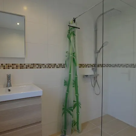 Ferienhaus Cozy Holiday Home In Mastershausen With Private Garden *